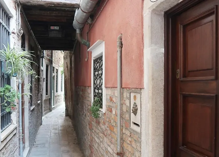 Casa Giardini Penzion 2*