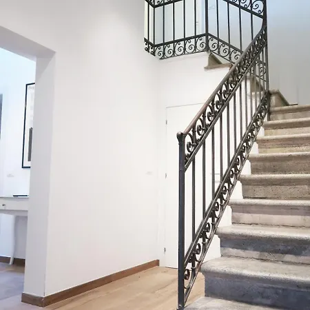 Guest house Casa Giardini 2*